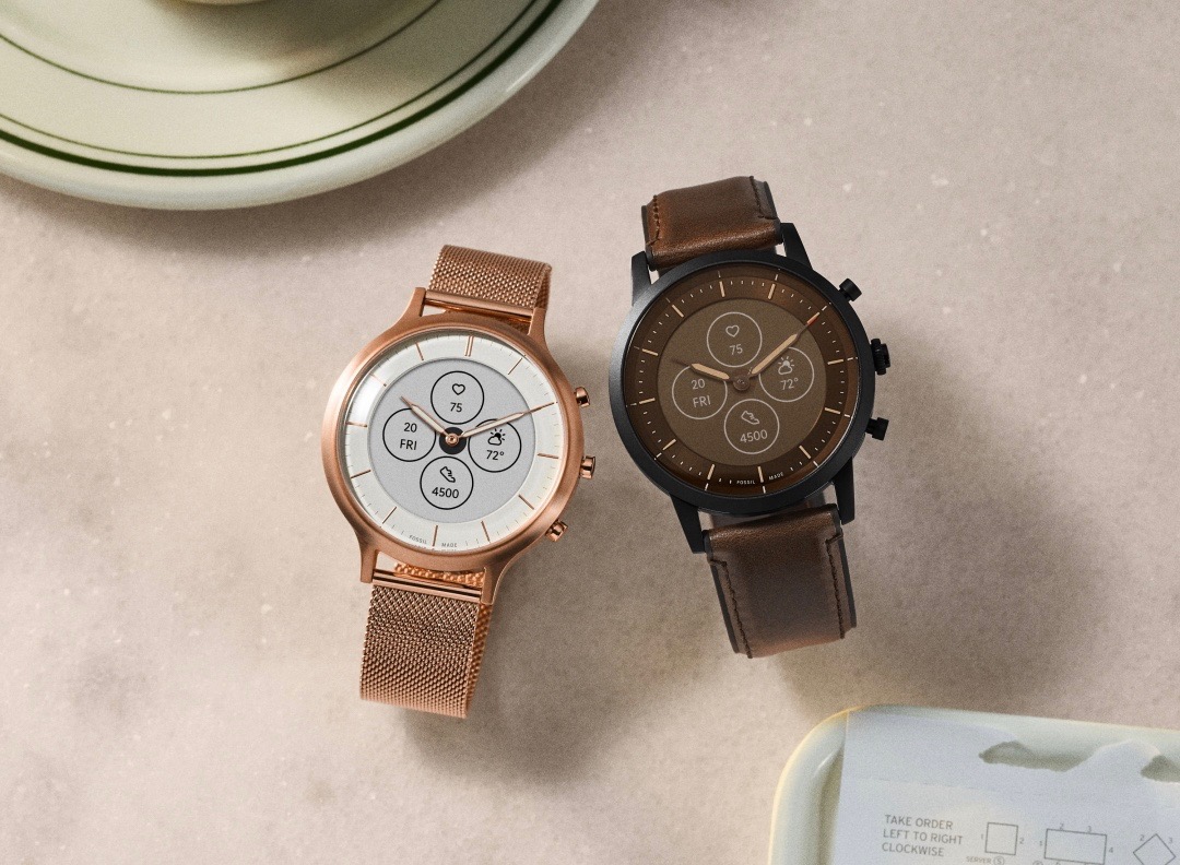 腕時計とスマートウォッチの間を埋めるフォッシルの ハイブリッドhr 高級腕時計専門誌クロノス日本版 Webchronos
