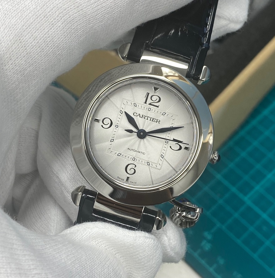 これぞ完成形 年の新作 カルティエ パシャ ドゥ カルティエ 35mm 高級腕時計専門誌クロノス日本版 Webchronos