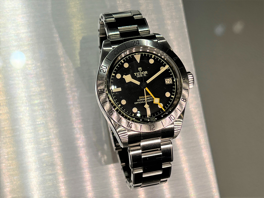 サイズ良しディテール良し 機能良し 触って感じたチューダー ブラックベイ プロ の魅力とは 高級腕時計専門誌クロノス日本版 Webchronos