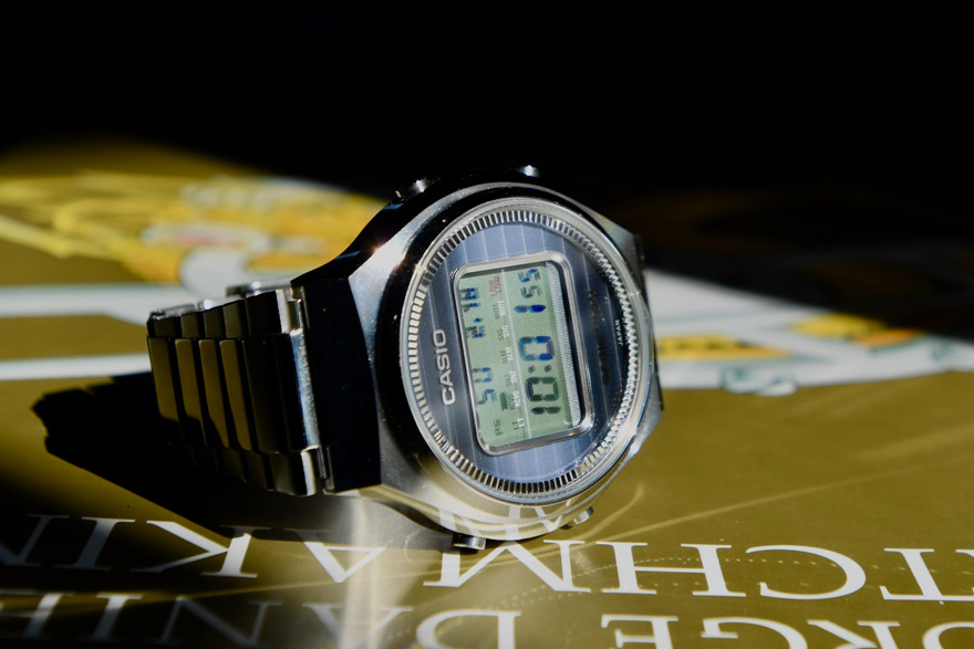50年ぶりによみがえった「カシオトロン」は、単なる復刻を超えた腕時計 ...